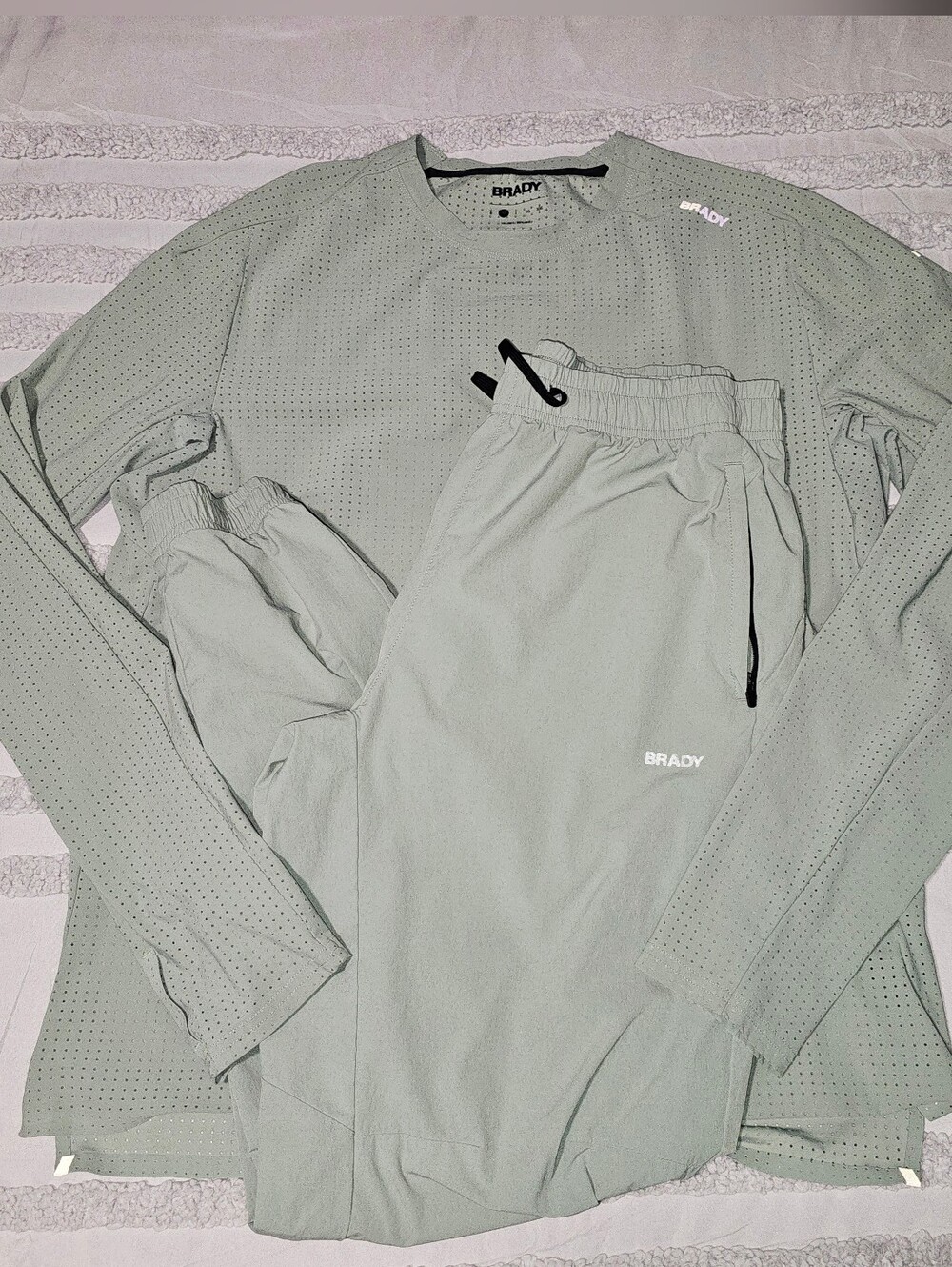 BRADY Mens Sage Green 2 Pc Set Mesh Long Sleeve Top & Jogger Pants - Med